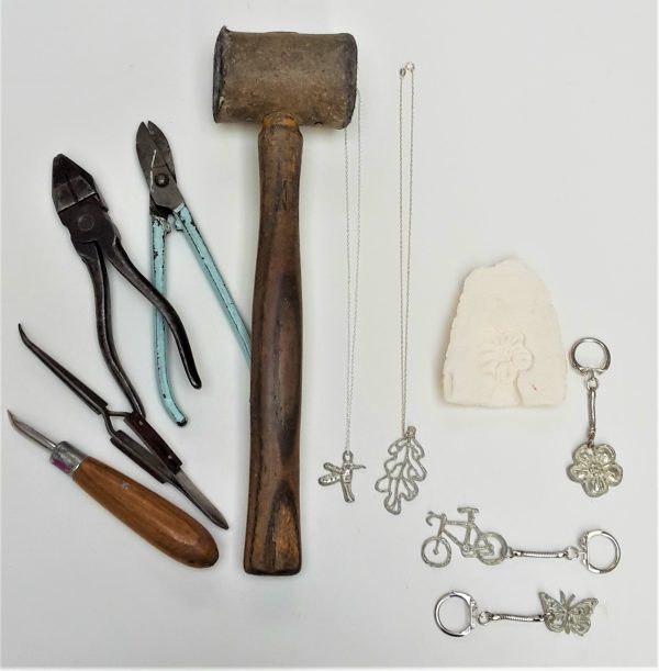 Pewter Jewellery Using Cuttlefish Casting