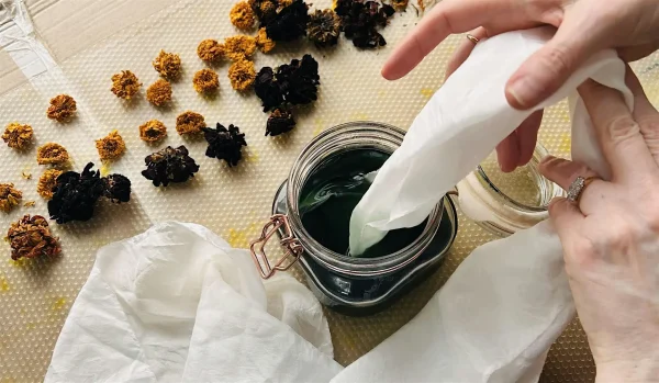 Natural Printing Workshop | Steam Dyeing a Long Silk Scarf